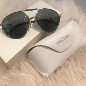 Valentino Aviator sunglasses (light gold)